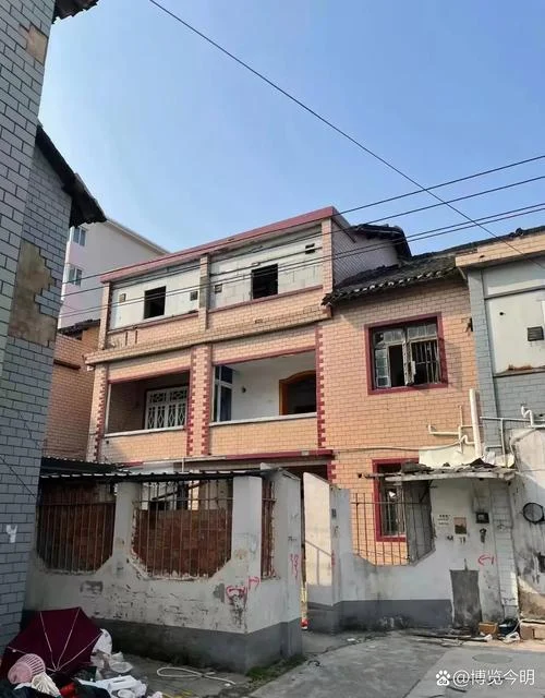 梦到自己娘家拆房子_2