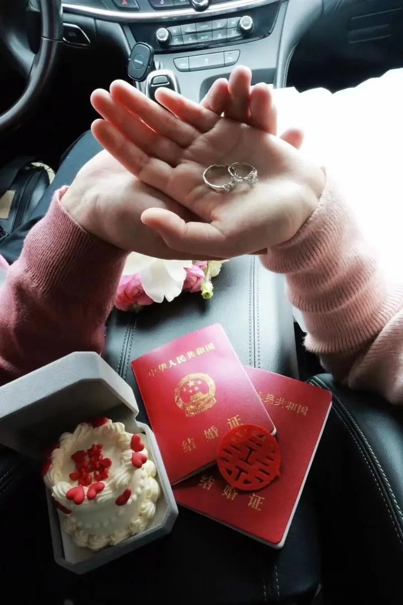 梦见找对象被发现了_1