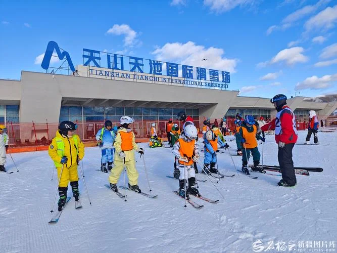 新疆滑雪场开到几月_2