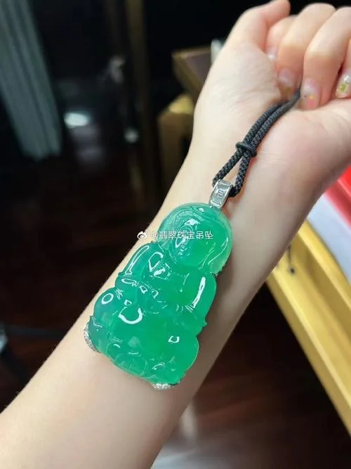 梦见翡翠玉石和前女友_2