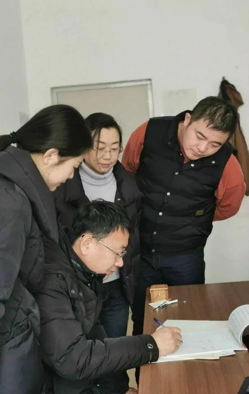 三里河中学怎么样_1