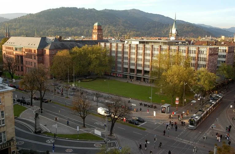 德国弗赖堡大学校_1