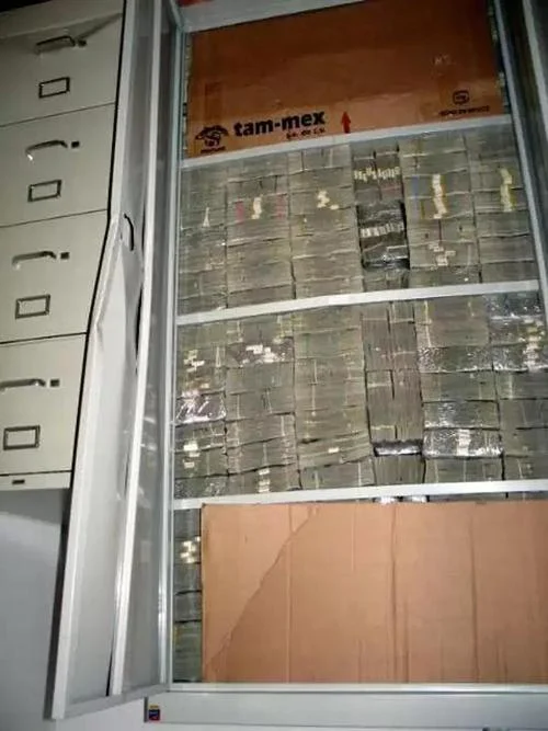 梦见被抄家-梦中遭抄家劫