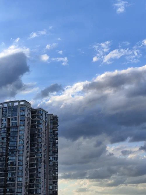 窗外风景依旧的下一句-窗外风景依旧，何言下一句