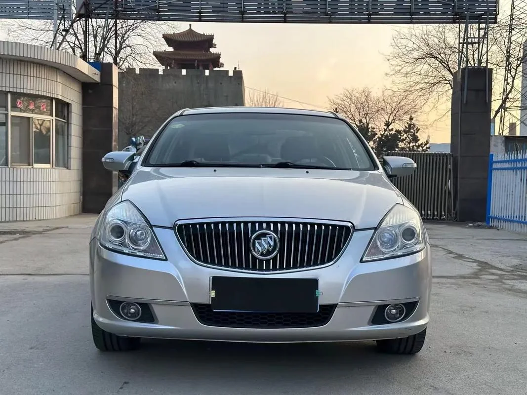 09年别克凯越值多少钱_1