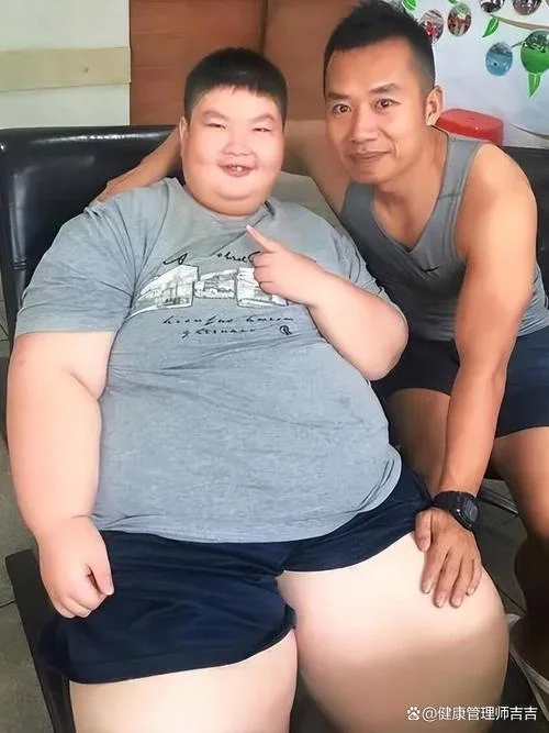 女人梦见胖胖的小男孩_1