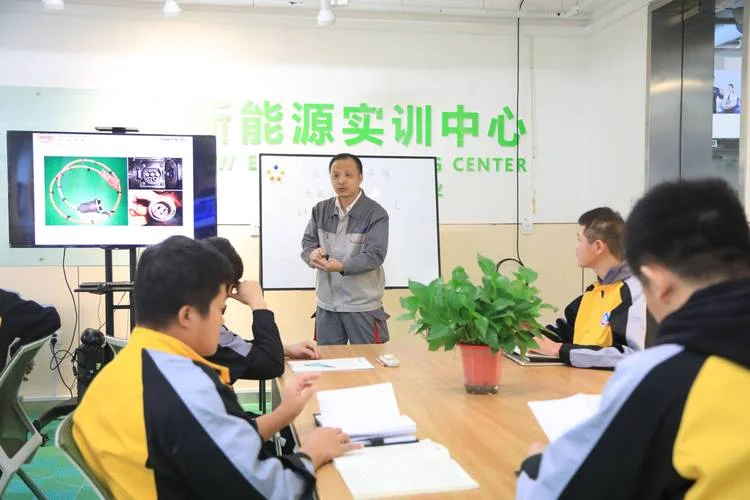 汽车技术学校在哪里学-汽车技术学校在哪学
