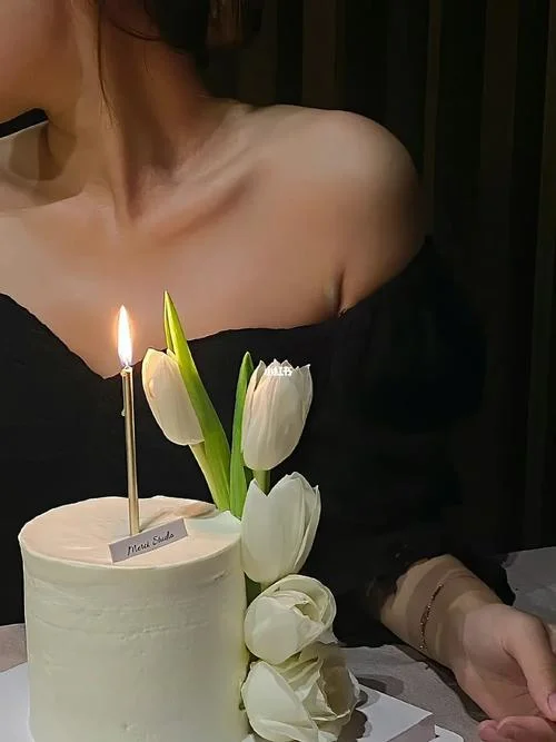 梦见女同学和我暧昧是什么意思_2