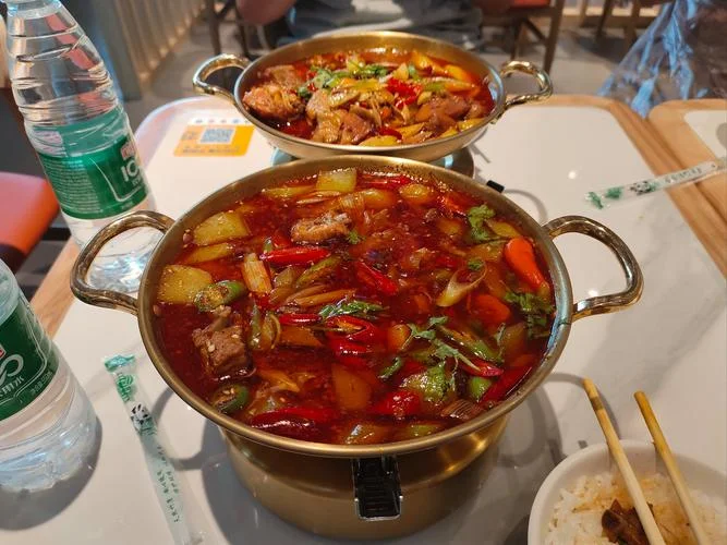 万记麻辣烫加盟条件_1