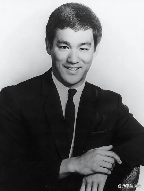 李小龙哪年去世的-李小龙1973年逝世