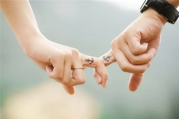 梦见纹身是什么预兆_2