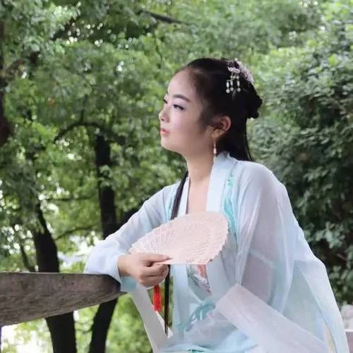 云荒若只如初见出处_1