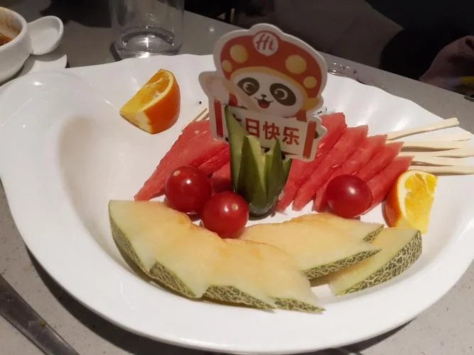 梦到好多人给自己过生日_2