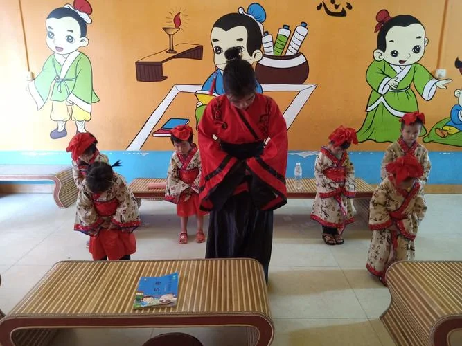 学国学的幼儿园怎么样_2