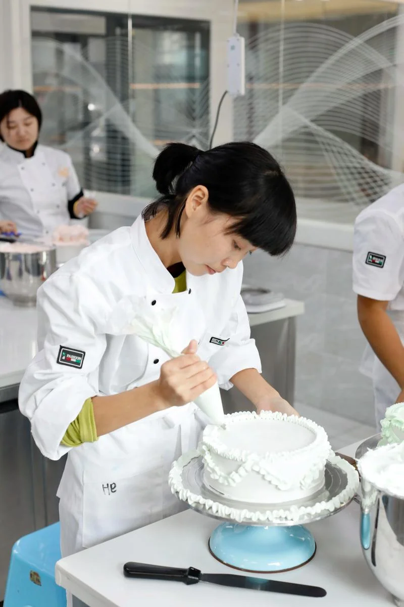学做糕点西点哪里好-糕点西点制作指南