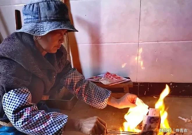 梦见给死人烧纸是什么意思_2