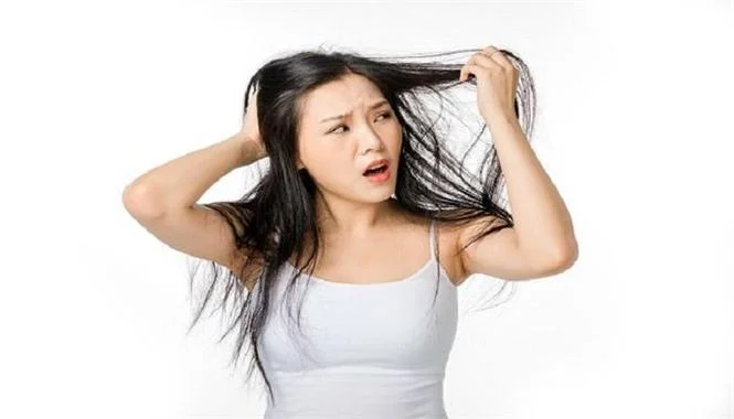 梦见自己掉了一把头发_1