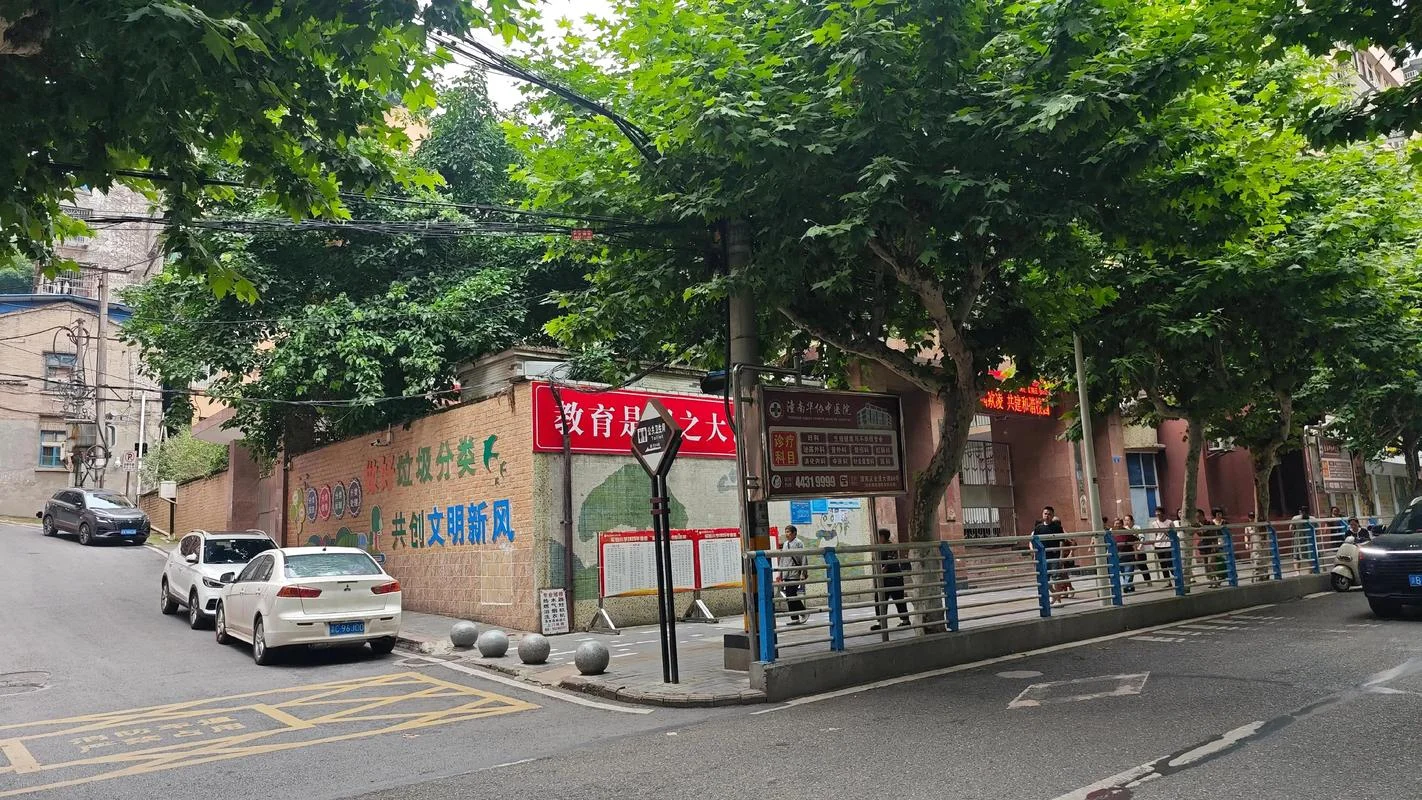 潼南实验中学_1