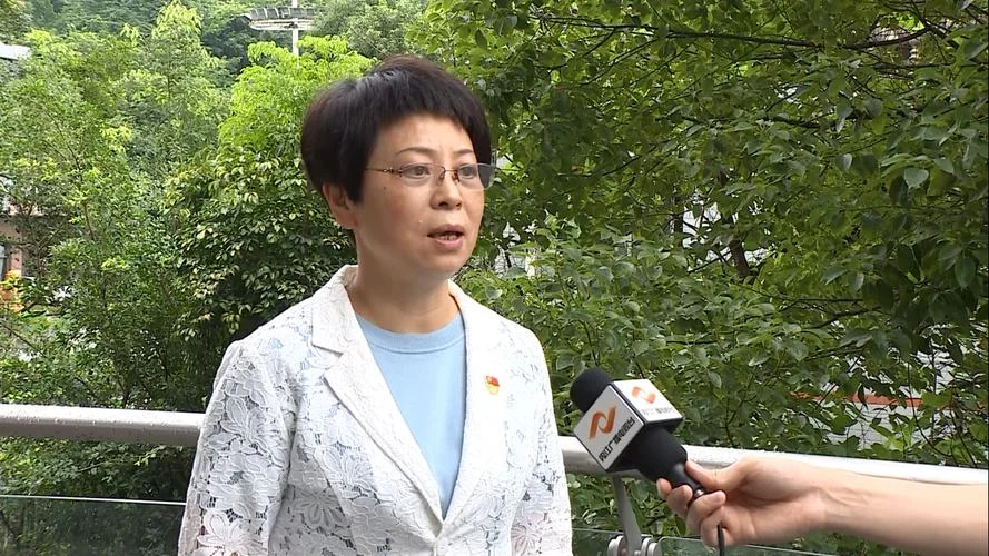 内江 熊小华简介_1