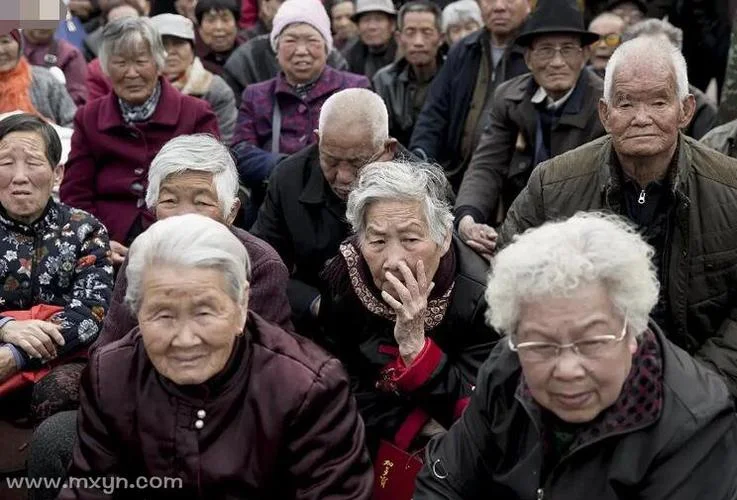 梦见老人是什么意思_2