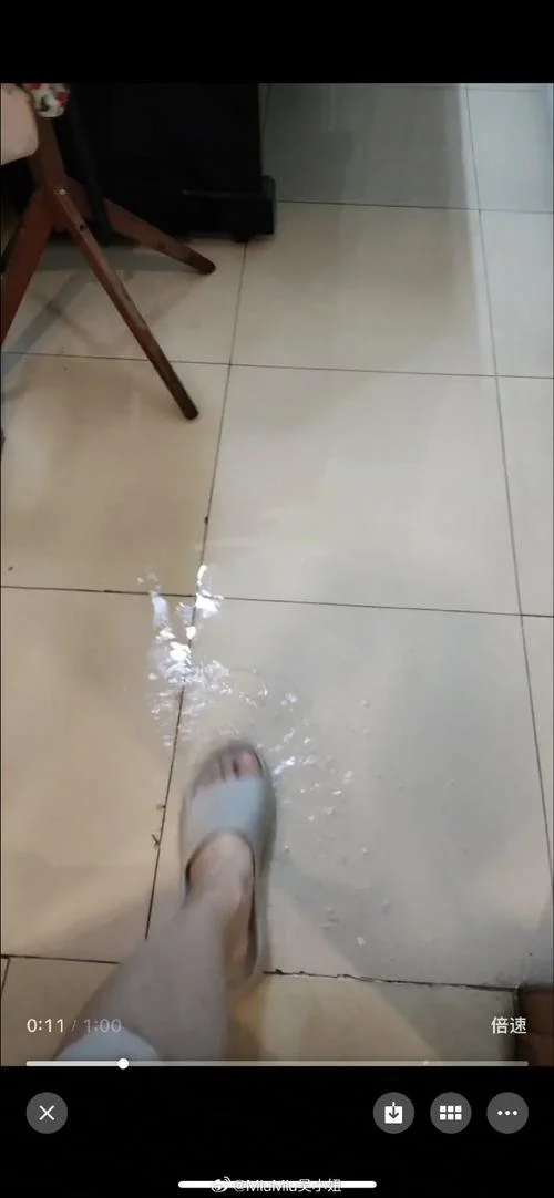 做梦自己家屋里发大水_2