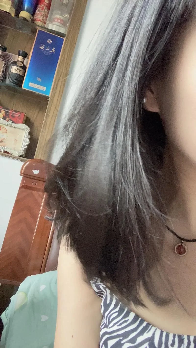 做梦头发白了些_1