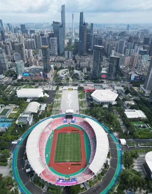 广州市第三中学体育馆_2