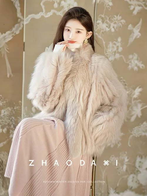 贵夫人皮草多少钱_2