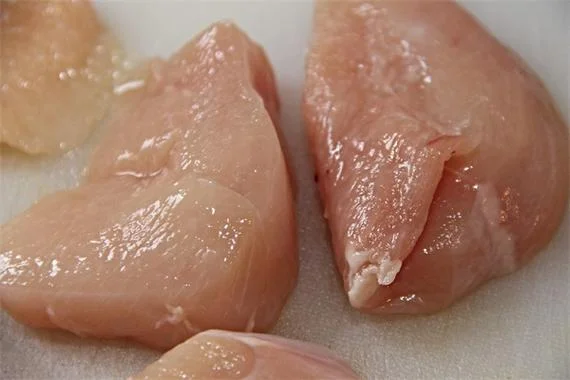 梦见鸡肉什么预兆_1