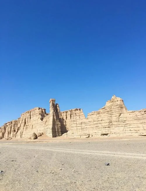 新疆无人区叫什么名字_2