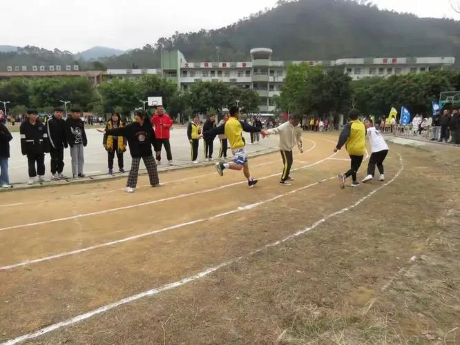 罗定泷水中学戴光兴_2