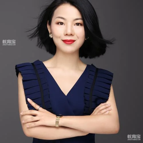 色彩顾问培训多少钱_2