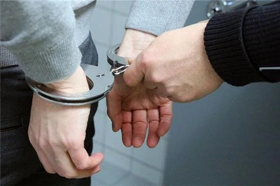 梦见与交警争执-梦见争执交警