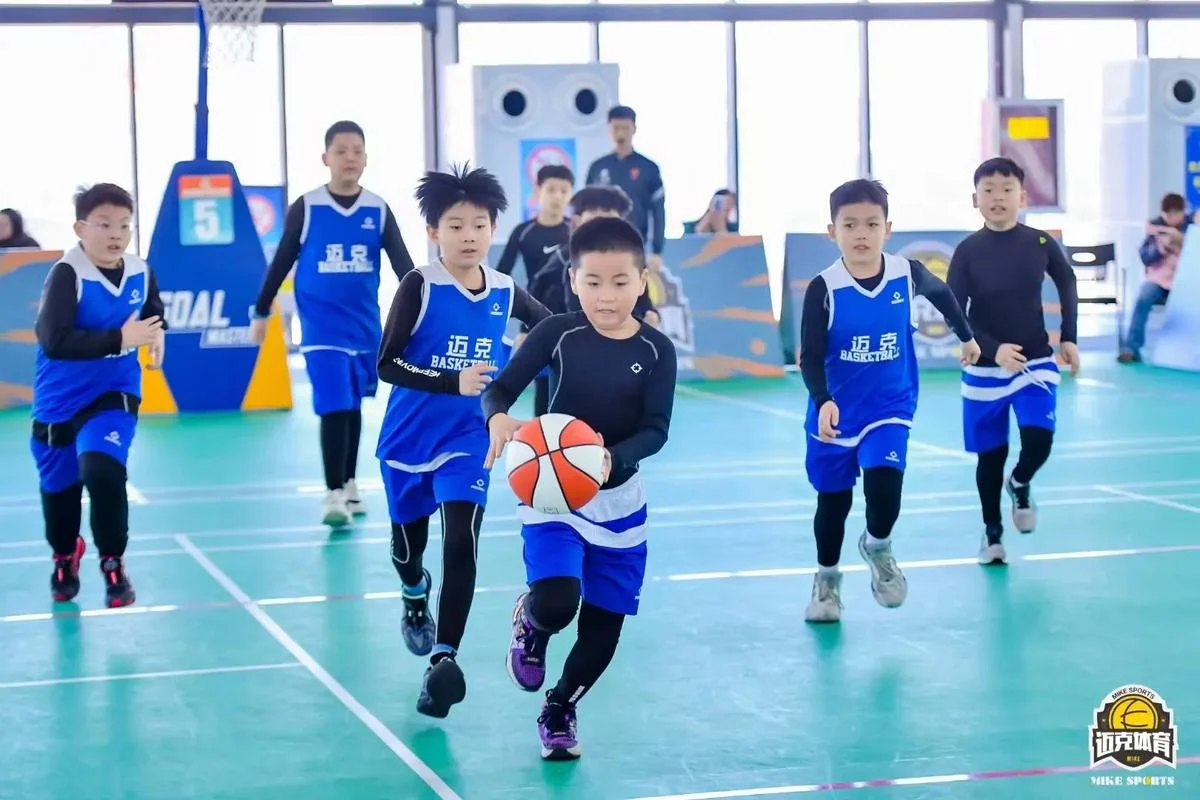 青少年培训篮球报名_1