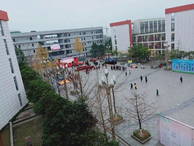 四川商务职业学院_1