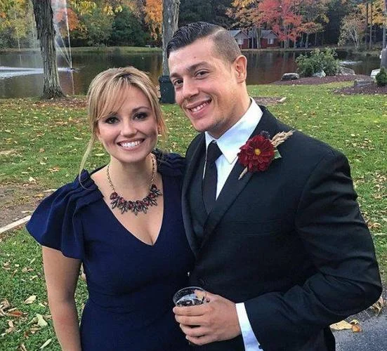 梦见突然和陌生人结婚_2
