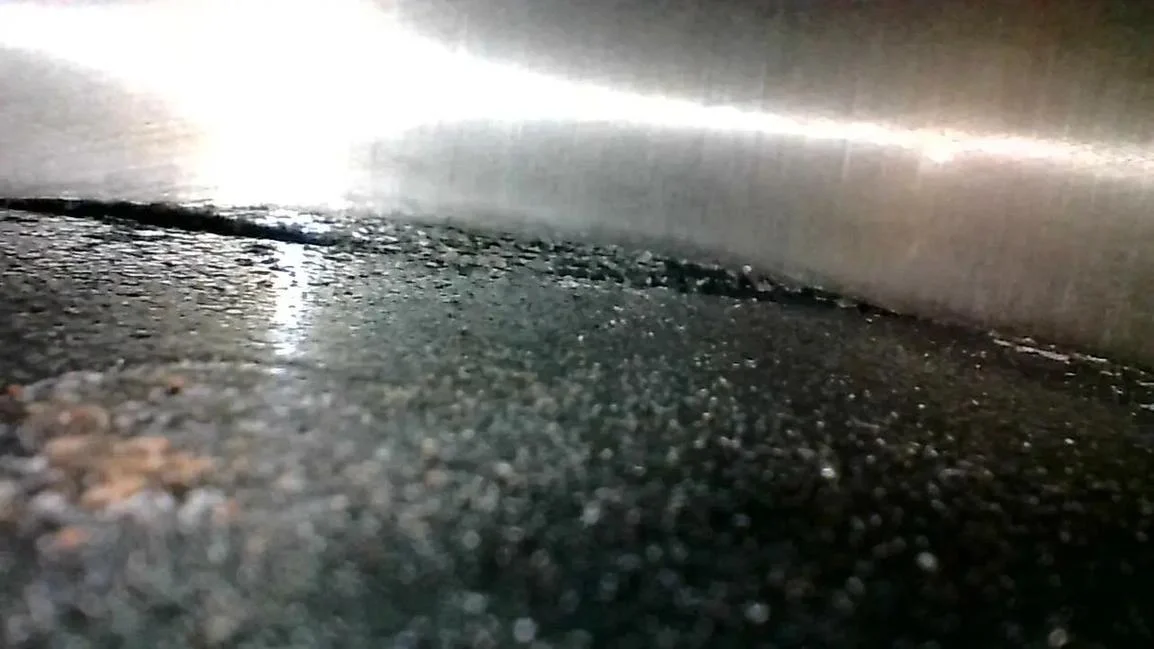 梦见海边下雨_1