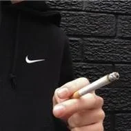 抽烟的微信头像-抽烟头像微信