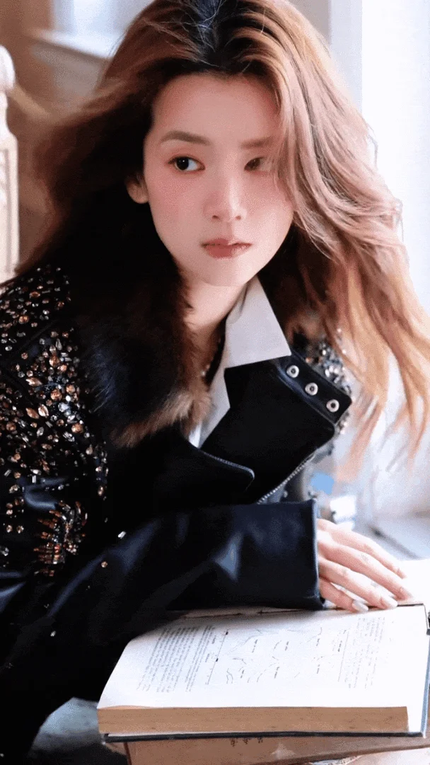 极品美女经典动态出处_1