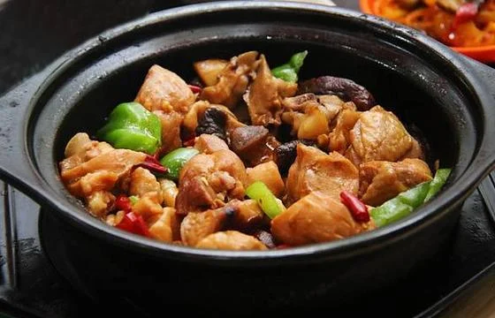 开个黄焖鸡需要多少钱_2