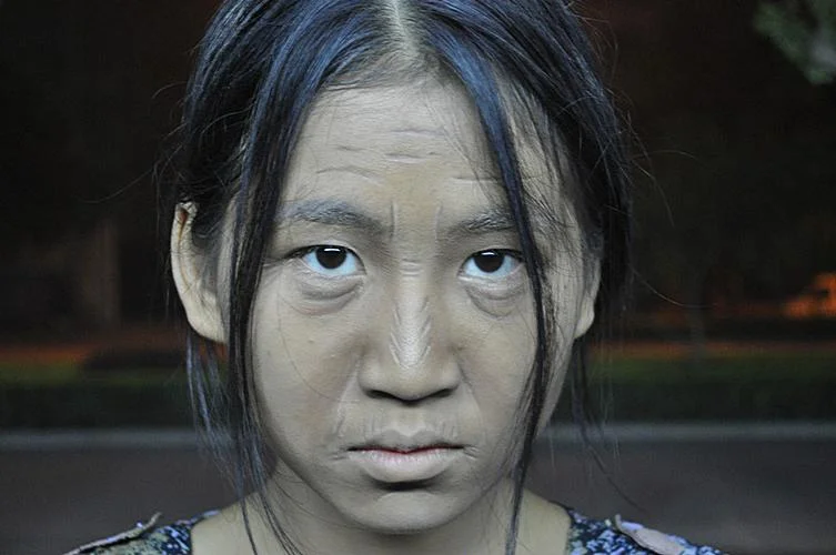 做梦梦到吓人的面孔_2