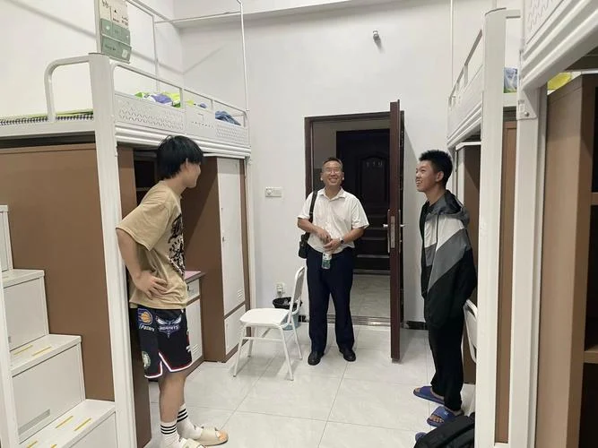重庆医科大学留学生-重庆医大留学生在内