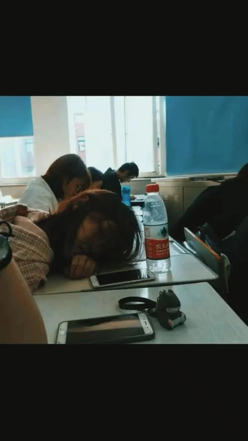 梦见以前的同学买东西_2