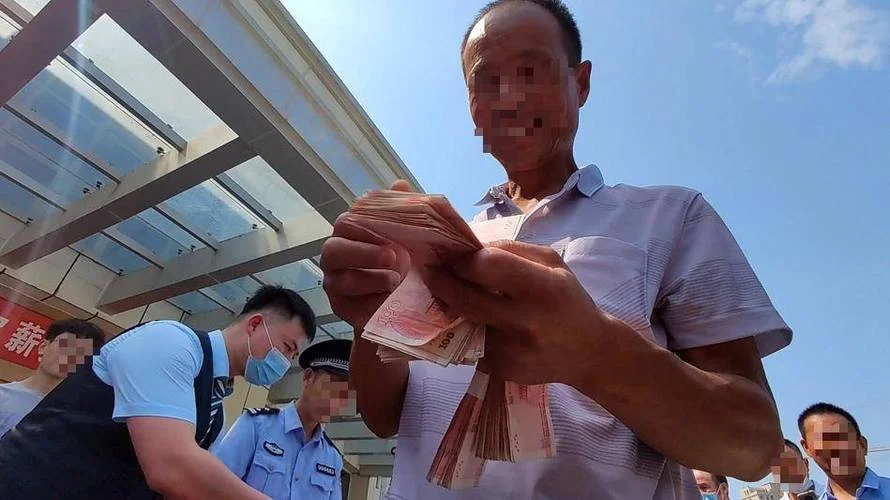 缅甸小勐拉嫖娼多少钱_2