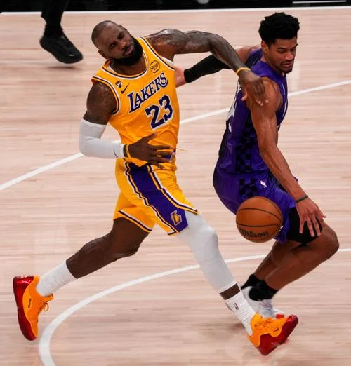 nba湖人vs国王在哪里看-湖人国王现场看球