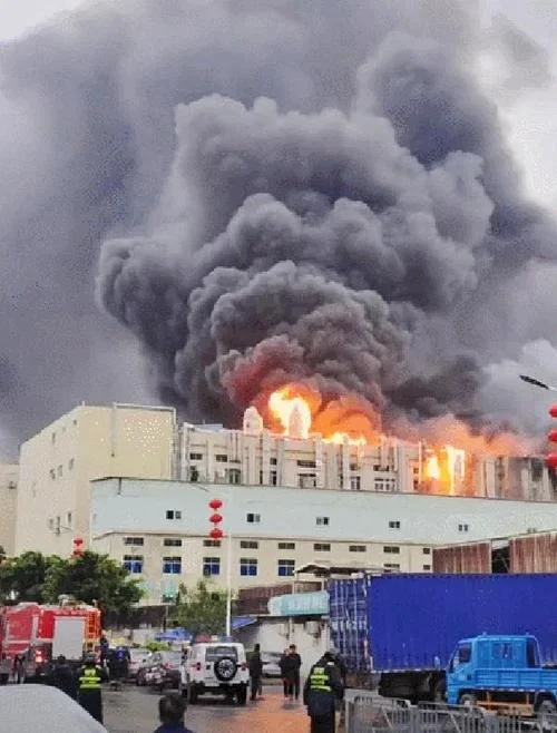 梦见工厂着火了_1