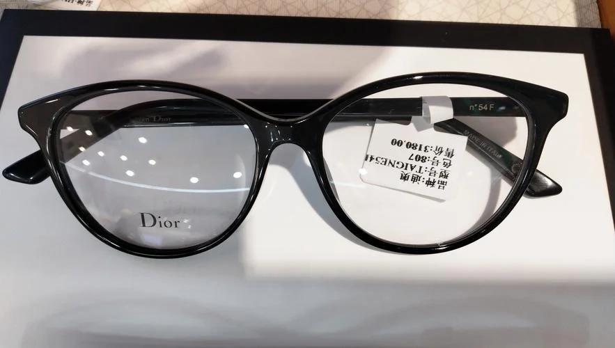 dior眼镜哪个国家品牌_1