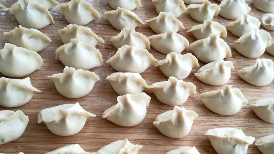 梦见切猪肉包饺子_1
