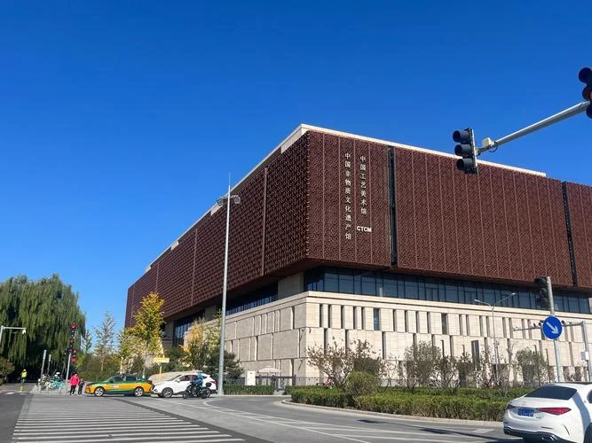 北京艺术类的大学_1