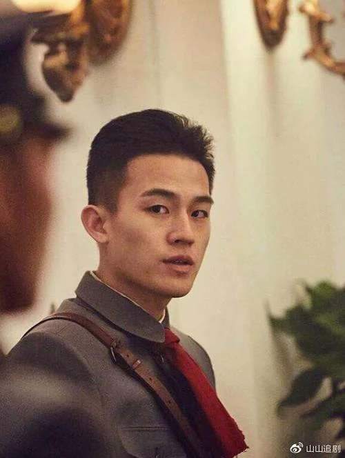 梦见一国之主换人了_2
